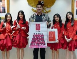 Wota! Ketika JKT48 Konser Dadakan di Kantor Menpora Dito Ariotedjo