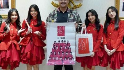 Wota! Ketika JKT48 Konser Dadakan di Kantor Menpora Dito Ariotedjo