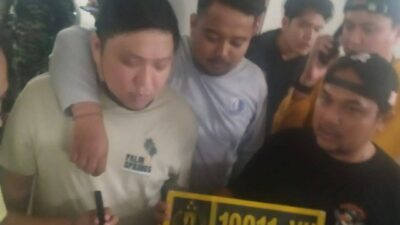 Polda Metro Jaya Bekuk Pria Berpistol Yang Todong Sopir Taksi Online di Jakbar