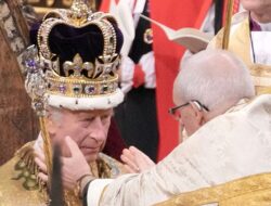 Komunitas Swingers Gelar Pesta Seks Untuk Rayakan Penobatan Raja Charles III