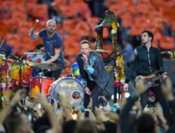 Membedah Isi Lagu-lagu Coldplay: Cinta, Dunia dan Semesta