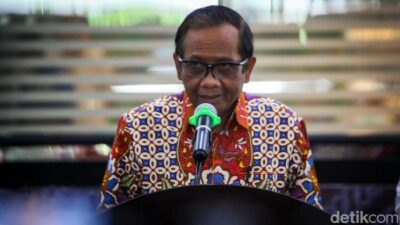 Mahfud MD Minta Polisi Selidiki Sumber Denny Indrayana Soal Sistem Pemilu Tertutup
