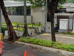 Dikeluhkan Masyarakat, Trotoar Depan Kedubes AS Bakal Segera Dibuka