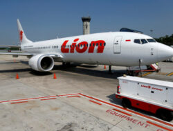 Lion Air Sering Delay Lama, Penumpang: Hanya Dikasih Nasi dan Nugget 2 Batang