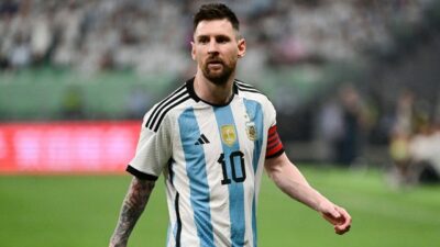 Tidak ke Jakarta, Lionel Messi Langsung Naik Pesawat Pribadi Dari Beijing ke Barcelona