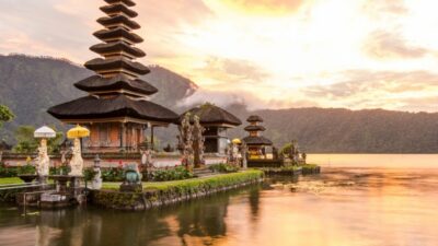 Buntut Turis Asing Nodai Kesakralan, Wayan Koster Larang Seluruh Pendakian Gunung di Bali