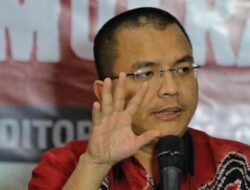 Denny Indrayana: Moeldoko Ibarat WN China Yang Ingin Jadi Presiden RI