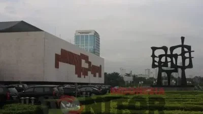 Pimpinan Komisi I DPR RI Bungkam Disebut Terima Aliran Dana Korupsi BTS Kominfo Rp.70 Miliar