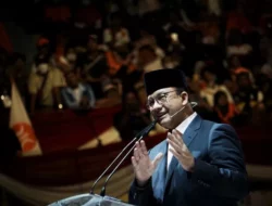 Anies Baswedan Tirakat ke 26 Kota: Tanpa Foto, Tanpa Posting, Tanpa Pemberitaan