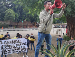 Seret Nama Cak Imin, Mahasiswa Desak KPK Usut Kasus Kardus Durian dan Suap Bupati Lamteng