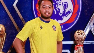Usai Kebobolan 5 Gol, Arema FC Pinjamkan Adixi Lenzivio ke PSMS Medan