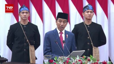 Wow! Jokowi Naikkan Gaji PNS 8 Persen dan Pensiunan 12 Persen