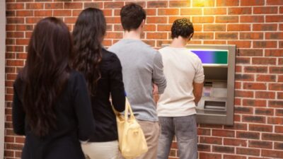 Nasabah Serbu ATM Error Bank di Kota Ini, Bisa Tarik Jutaan Meski Tak Punya Saldo
