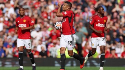 Sempat Tertinggal 2 Gol, Manchester United Sikat Nottingham Forest 3-2 Lewat Penalti Bruno Fernandes