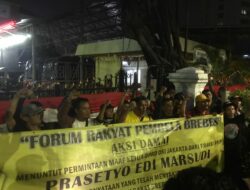 Ratusan Massa FRPB Geruduk DPRD DKI Jakarta Tuntut Permintaan Maaf Prasetyo Edi
