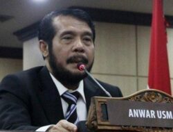 Efriza: Tugas MK Kawal Konstitusi, Bukan Ambil Peran Regulatif Usia Capres dan Cawapres