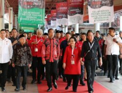 Jokowi dan Ganjar Dampingi Megawati Resmikan Mobil Bioskop Keliling PDIP