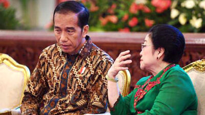 Manuver Jokowi Bikin Turbulensi Hebat di Internal PDIP