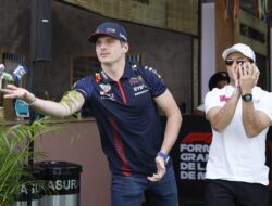 Red Bull Sewa Pengawal Tambahan Amankan Max Verstappen Dari Fans Jelang F1 GP Meksiko 2023