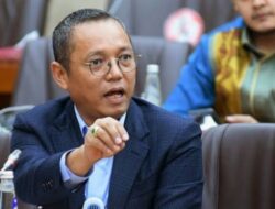 Deddy Yevri Sitorus: Drama Politik Lebih Banyak Terjadi di Lingkaran Jokowi