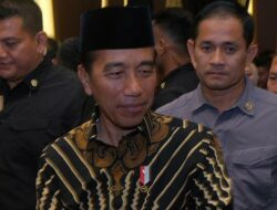 Jokowi Copot Firli Bahuri, Tunjuk Nawawi Pomolango Jadi Ketua Sementara KPK