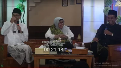 Candaan UAS dan Anies Soal Shalat: Orang Takut Ucap Amin dan Tasyahud Jari Satu