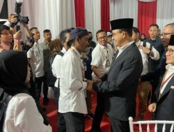 Hadirkan Ayah Harun Al Rasyid, Anies Dinilai Politisasi Korban Tewas Pemilu 2019