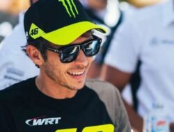 Valentino Rossi Disamakan Dengan Rookie of The Year MotoGP 2024, Pedro Acosta