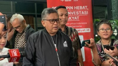 Hasto Kristiyanto: Mas Gibran Bicara Makro, Mahfud MD Lebih ke Wong Cilik