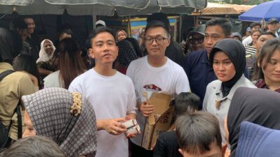 Ditodong Emak-emak Soal Harga Cabai Rp. 95 Ribu, Gibran: Wajar, Akhir Tahun!