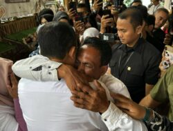 Anies Saat Ditanya Warga Kampung Bayam Yang Tak Jelas Tempat Tinggalnya: Sabar Ya!