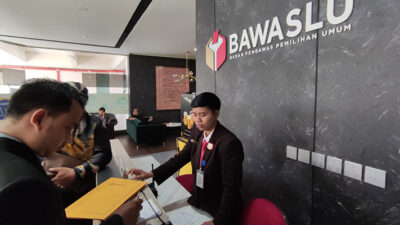 Sebut Gibran Gila di Debat Cawapres, Mahfud MD Dilaporkan ke Bawaslu