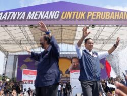 Indonesia Bukan Kerajaan, Surya Paloh: Demokrasi Jangan Dirusak Dengan Alasan Apapun!