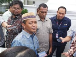 Bahlil Soal Risma Ngaku Tak Diajak Jokowi Bagikan Bansos: Kayak Anak Kecil Saja!