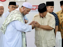 Sambangi Habib Kwitang, Prabowo Minta Didoakan Agar Lancar Bekerja Untuk Rakyat