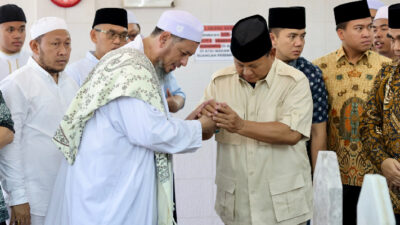 Sambangi Habib Kwitang, Prabowo Minta Didoakan Agar Lancar Bekerja Untuk Rakyat