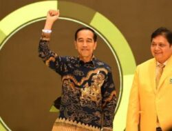 Dirumorkan Masuk Partai Golkar, Jokowi Tertawa: Saya Tiap Hari Masuk Istana