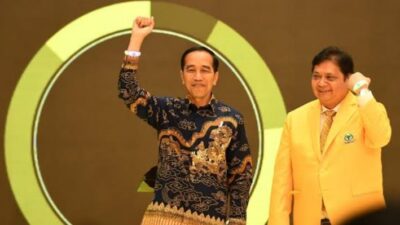 Dirumorkan Masuk Partai Golkar, Jokowi Tertawa: Saya Tiap Hari Masuk Istana