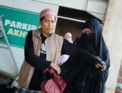 Nekat! Guru SD Pakai Cadar Menyusup ke Jemaah Wanita Masjid Salafi di Makassar