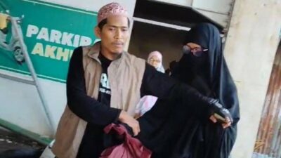 Nekat! Guru SD Pakai Cadar Menyusup ke Jemaah Wanita Masjid Salafi di Makassar