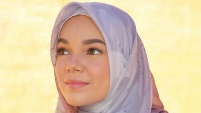 Kisah Mualaf Dewi Sandra: Sempat Ingin Bunuh Diri Hingga Temukan Jawaban Dalam Islam dan Al Quran