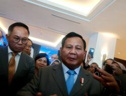 Prabowo: Demokrasi Itu Sangat Melelahkan, Sangat Kacau dan Sangat Mahal