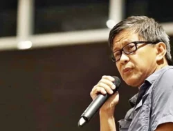 Rocky Gerung: Prabowo Bakal Lebih Pilih APBN Untuk Biayai Makan Siang Gratis Daripada IKN