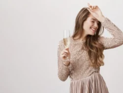 Ini 6 Cara Mencuci dan Merawat  Baju Shimmer Agar Tak Rusak dan Tetap Cantik!