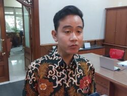 Gibran Bantah Tudingan Hasto Kristiyanto Bahwa Jokowi Bakal Rebut Kursi Ketum PDIP Dari Megawati
