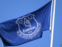 Kembali Dikurangi Poinnya Karena Langgar Aturan Finansial, Everton Terpuruk di Zona Degradasi