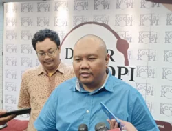 Hendri Satrio: Jokowi Jadi Penghambat Pertemuan Megawati dan Prabowo