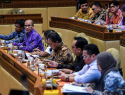 Riswan Tony Sindir Gaya Hedon Pejabat KPU: Sewa Private Jet Hingga Dugem dan Foya-foya