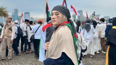 Kisah Clara Shinta jadi Mualaf, Sempat Berdoa Kepada Yesus Kristus Sebelum Ucap Syahadat