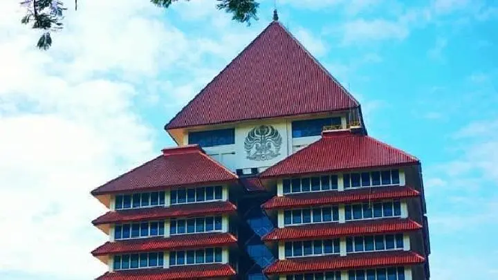 UI Peringkat Teratas Universitas Terbaik Di Indonesia 3 Tahun Berturut ...